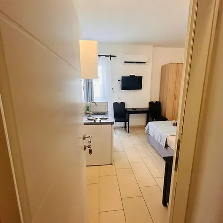 Apartman In The Center Of *