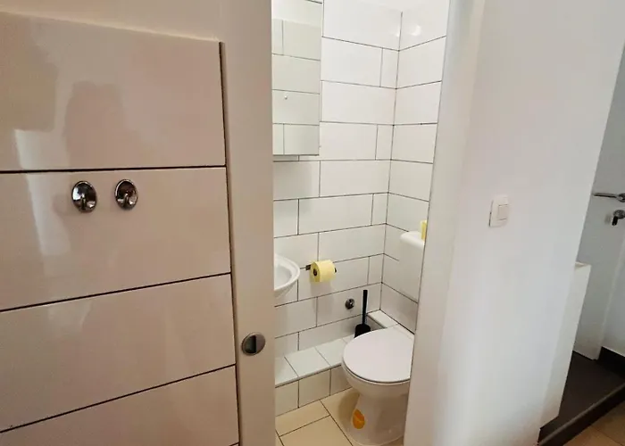 In The Center Of * Pula